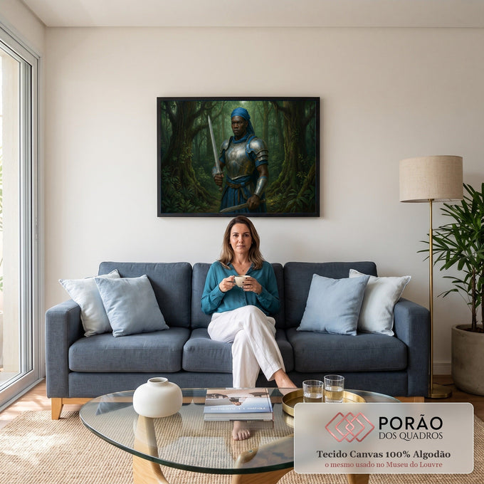 Ogum guerreiro de armadura prateada e turbante azul com duas espadas na floresta verde, quadro decorativo