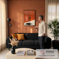 Quadro Decorativo Dois Homens e Carro Antigo em Laranja | quadros decorativos para sala de estar | dois homens de costas observando carro antigo em fundo laranja diagonal | em ambiente 3 | Porao dos Quadros