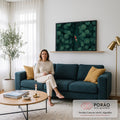 Vista aérea de barco com remador entre folhas de lótus verdes e peixes vermelhos, quadro decorativo