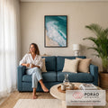 Quadro Decorativo Onda Quebrando na Praia Vista de Cima | quadros decorativos para sala de estar | vista aérea de onda azul-turquesa quebrando em espuma branca sobre areia clara | em Quadros para Escritorio | Porao dos Quadros