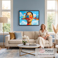 Retrato de mulher com óculos espelhados refletindo o mar em colagem urbana com céu azul, quadro decorativo