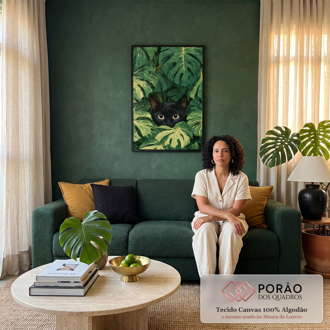 Quadro Decorativo Gato Preto Espreitando entre Folhas | quadros decorativos para sala de estar | gato preto espreitando entre folhas verdes de monstera em aquarela | em Quadros para Escritorio | Porao dos Quadros