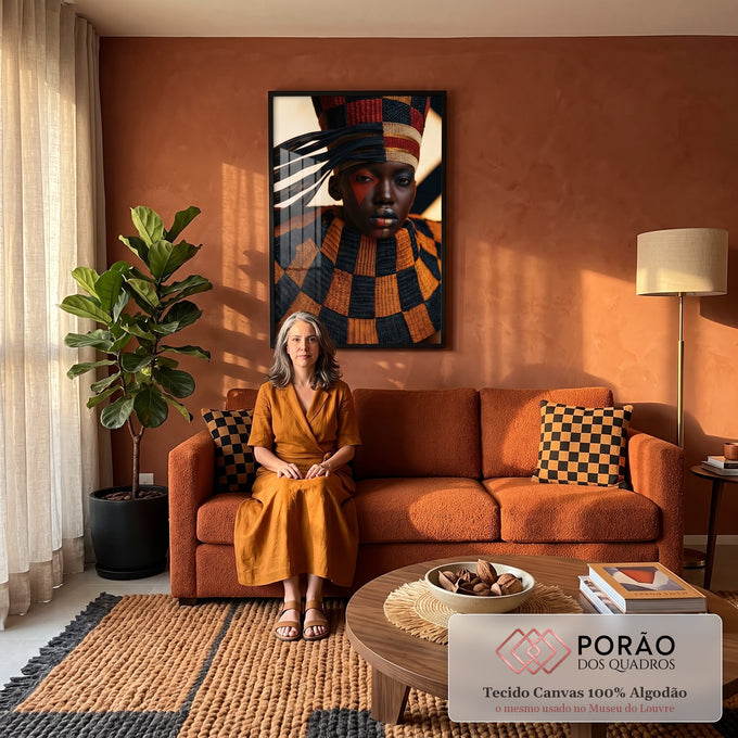 Quadro Decorativo Retrato Africano com Tocado Tribal | quadros decorativos para sala de estar | retrato de mulher com tocado tribal tecido em vermelho preto e dourado e maquiagem gráfica | em ambiente 3 | Porao dos Quadros