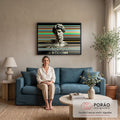 Busto de estátua grega em mármore atravessado por listras coloridas em efeito glitch, quadro decorativo