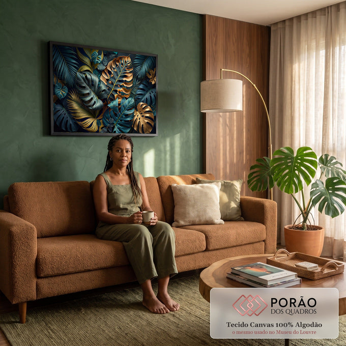 Folhas de costela de adão e palmeiras em azul petróleo e dourado sobre fundo escuro, quadro decorativo