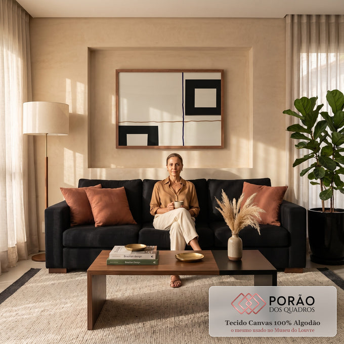 Quadro Decorativo Grande Abstrato Geométrico Bege para Sala | quadros decorativos | composição abstrata com quadrados pretos vazados e linhas onduladas sobre fundo bege | em ambiente 2 | Porao dos Quadros