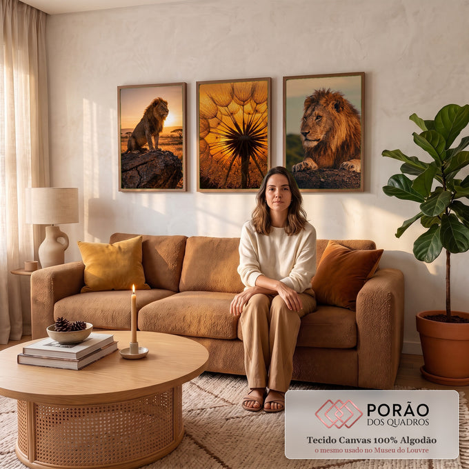 Quadro Decorativo Kit 3 Telas Leão e Flor para Sala Dourado | quadros decorativos para sala de estar | três telas com leões na savana e flor seca retroiluminada pelo pôr do sol | em ambiente 3 | Porao dos Quadros