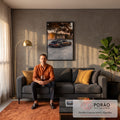 Porsche 911 cinza grafite rebaixado com rodas bronze ao pôr do sol diante de muro, quadro decorativo