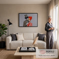 Quadro Decorativo Grande Casal Estilizado para Sala Preto | quadros decorativos para sala de estar | duas figuras com maquiagem artística, cartola listrada e adereço de coração vermelho | em ambiente 3 | Porao dos Quadros