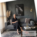 Quadro Decorativo Retrato Feminino em Preto e Branco | quadros decorativos para sala de estar | retrato de mulher em perfil com turbante e colares em preto e branco | em Quadros para Quarto | Porao dos Quadros