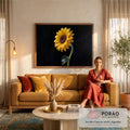 Quadro Decorativo Grande Girassol Amarelo para Sala | quadros decorativos para sala de estar | girassol amarelo com gotas de orvalho sobre fundo preto em estilo realista | em ambiente 3 | Porao dos Quadros