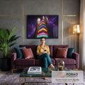 Arranha-céu art déco com faixas de neon rosa, azul e laranja sob galáxia roxa estrelada, quadro decorativo