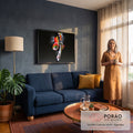 Rosto surreal escultural com olho gigante colorido e xadrez sobre fundo preto, quadro decorativo