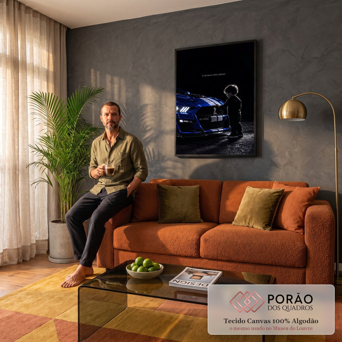 Quadro Decorativo Grande Criança Observando para Sala Preto | quadros decorativos para sala de estar | criança em silhueta tocando capô de carro esportivo azul no escuro | em ambiente 3 | Porao dos Quadros