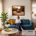 Porsche 911 cinza em estrada de terra entre árvores de outono ao pôr do sol, quadro decorativo