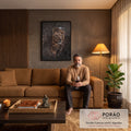 Quadro Decorativo Grande Leão e Filhote para Sala Marrom | quadros decorativos para sala de estar | leão adulto e filhote encostados em tronco de árvore em tons dourados | em ambiente 3 | Porao dos Quadros