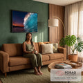 Quadro Decorativo Grande Onda do Mar para Sala Azul | quadros decorativos para sala de estar | onda do mar se curvando em tubo azul-turquesa ao entardecer com céu laranja | em ambiente 3 | Porao dos Quadros