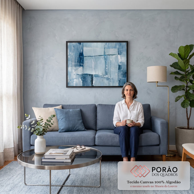 Quadro Decorativo Grande Abstrato e Branco para Sala Azul | quadros decorativos para sala de estar | pintura abstrata em blocos de azul, branco e cinza com linhas finas sobrepostas | em ambiente 3 | Porao dos Quadros