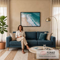 Quadro Decorativo Grande Praia Vista de Cima para Sala Azul | quadros decorativos para sala de estar | vista aérea de ondas brancas quebrando sobre praia de areia clara e mar turquesa | em ambiente 3 | Porao dos Quadros