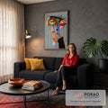 Rosto surreal com retalhos coloridos, três olhos, costuras e gotas pretas e vermelhas, quadro decorativo
