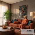 Quadro Decorativo Retrato de Mulher Indígena com Penas | quadros decorativos para sala de estar | retrato pintado de mulher indígena idosa com penas, brincos turquesa e medalhão prateado | em ambiente 3 | Porao dos Quadros