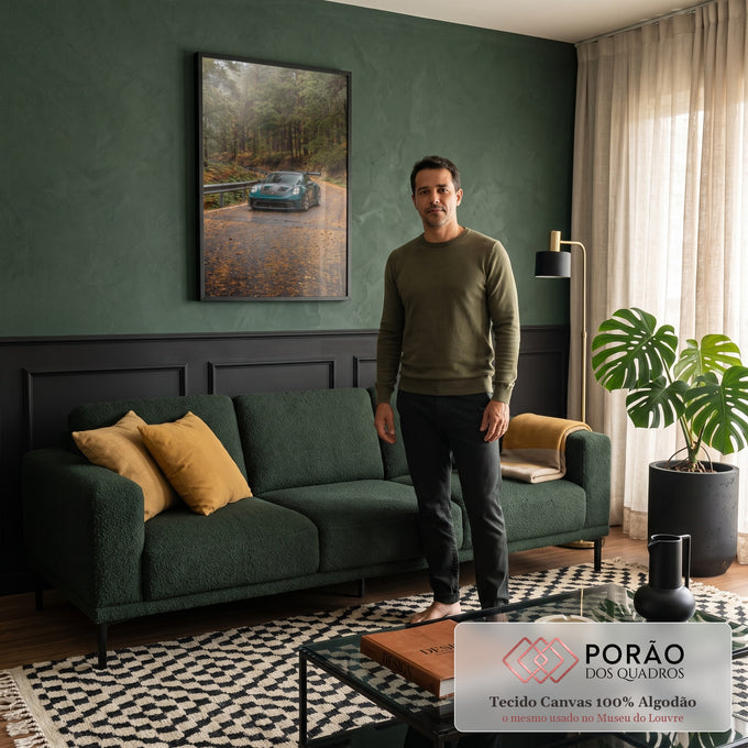 Quadro Decorativo Grande Esportivo Azul para Sala Verde | quadros decorativos para sala de estar | carro esportivo verde-petróleo com aerofólio em estrada de floresta coberta de folhas | em ambiente 3 | Porao dos Quadros