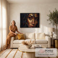 Rosto de mulher com olhos cor de mel, folha de ouro e pinceladas a óleo em fundo escuro, quadro decorativo
