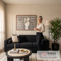 Quadro Decorativo Grande Silhueta Lendo Preto para Sala | quadros decorativos para sala de estar | silhueta de pessoa lendo livro sobre fundo de traços pretos verticais | em ambiente 3 | Porao dos Quadros