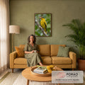 Pássaro papa-figo amarelo de máscara negra e bico rosado pousado em galho com líquen, quadro decorativo