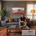 Porsche 911 laranja widebody com rodas raiadas e aerofólio em marina com barcos, quadro decorativo