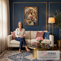 Quadro Decorativo Grande Nossa Senhora das Rosas para Sala | quadros decorativos para sala de estar | Nossa Senhora em mosaico azul e dourado segurando rosas, com anjinhos ao fundo | em ambiente 3 | Porao dos Quadros