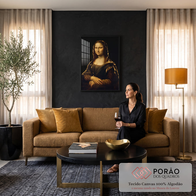 Mona Lisa clássica com véu em folhas de ouro craqueladas sobre fundo preto, quadro decorativo