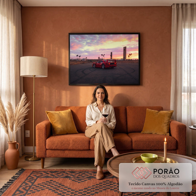 Ferrari F40 vermelha no asfalto com marcas de pneu sob céu rosa de pôr do sol e palmeiras, quadro decorativo