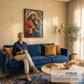 Jesus de manto vermelho e Maria de véu azul em mosaico com auréolas douradas, quadro decorativo