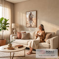 Quadro Decorativo Grande Bom Pastor para Sala Bege | quadros decorativos para sala de estar | figura de costas carregando cordeiro nos ombros em deserto geométrico bege e branco | em ambiente 3 | Porao dos Quadros