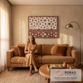 Quadro Decorativo Grande Geométrico Textura para Sala Bege | quadros decorativos para sala de estar | padrão geométrico em textura bege e marrom formando mosaico de círculos | em ambiente 3 | Porao dos Quadros
