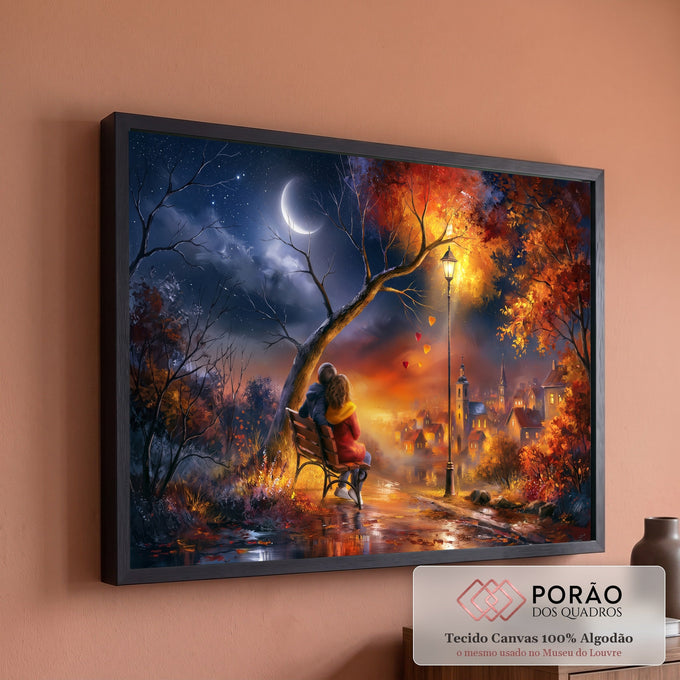 Quadro Decorativo Grande Casal no Banco Laranja para Quarto | quadros decorativos para sala de estar | casal abraçado em banco sob árvore de outono observando cidade iluminada à noite | em ambiente 3 | Porao dos Quadros