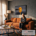 Quadro Decorativo Grande Lua Dourada para Sala Laranja | quadros decorativos para sala de estar | lua cheia laranja refletida no mar com pequeno barco e penhascos ao fundo | em ambiente 3 | Porao dos Quadros