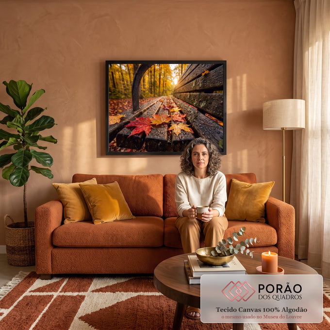 Quadro Decorativo Grande Banco de Madeira para Sala Laranja | quadros decorativos para sala de estar | banco de madeira molhado com folhas coloridas de outono e floresta dourada ao fundo | em ambiente 3 | Porao dos Quadros