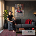 Porsche GT3 RS vermelho com aerofólio em rua de paralelepípedos entre prédios de tijolo, quadro decorativo