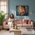 Quadro Decorativo Grande Mulher com Flor para Sala Dourado | quadros decorativos para sala de estar | mulher de perfil com flor rosa, fundo azul e dourado em textura expressiva | em ambiente 3 | Porao dos Quadros