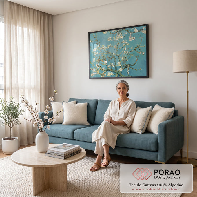Quadro Decorativo Grande Flor de Amendoeira para Sala Azul | quadros decorativos para sala de estar | galhos de amendoeira em flor branca e rosa sobre fundo azul turquesa | em ambiente 3 | Porao dos Quadros