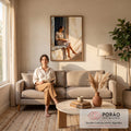 Quadro Decorativo Grande Mulher Lendo para Sala Bege | quadros decorativos para sala de estar | mulher descalça sentada na janela lendo livro vermelho em pintura impasto | em ambiente 3 | Porao dos Quadros