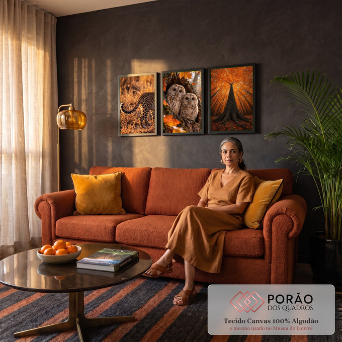 Quadro Decorativo Kit 3 Telas Leopardo Corujas para Sala | quadros decorativos para sala de estar | leopardo na savana, filhotes de coruja em árvore e copa de outono em laranja | em ambiente 3 | Porao dos Quadros