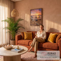 Praia ao pôr do sol com guarda-sóis, espreguiçadeiras, estrela-do-mar e garrafa na areia, quadro decorativo