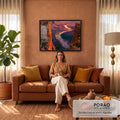 Quadro Decorativo Cânion e Rio Dourado ao Pôr do Sol | quadros decorativos para sala de estar | cânion de rocha vermelha com rio dourado serpenteante ao pôr do sol | em ambiente 3 | Porao dos Quadros