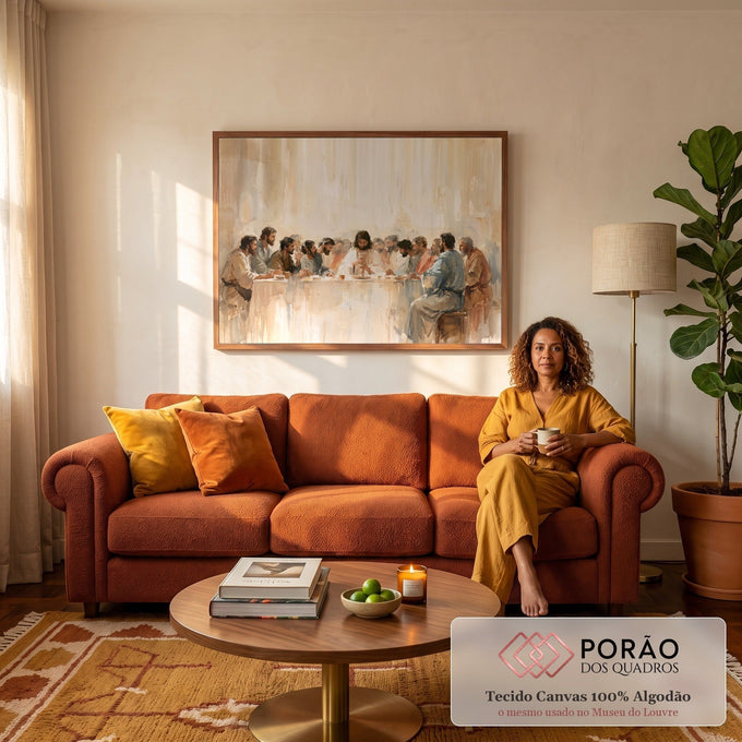 Quadro Decorativo Grande Última Ceia Aquarela para Sala Bege | quadros decorativos para sala de estar | pintura em aquarela da Última Ceia com Jesus e os apóstolos à mesa | em ambiente 3 | Porao dos Quadros