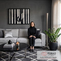 Quadro Decorativo Grande Listras e Prata para Sala Preto | quadros decorativos para sala de estar | listras verticais preto e prata com forma curva abstrata ao centro | em ambiente 3 | Porao dos Quadros